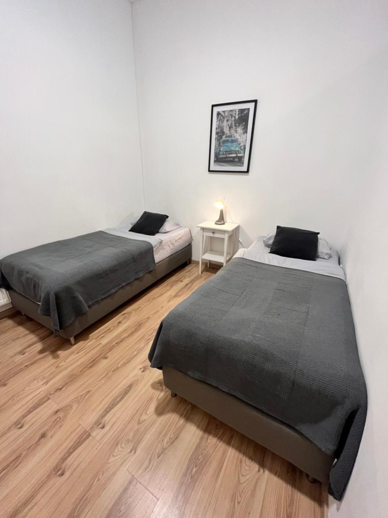 Apartment Central 10C 40Qm Wi-Fi Free Parking Calm Back House Dortmund Exterior foto